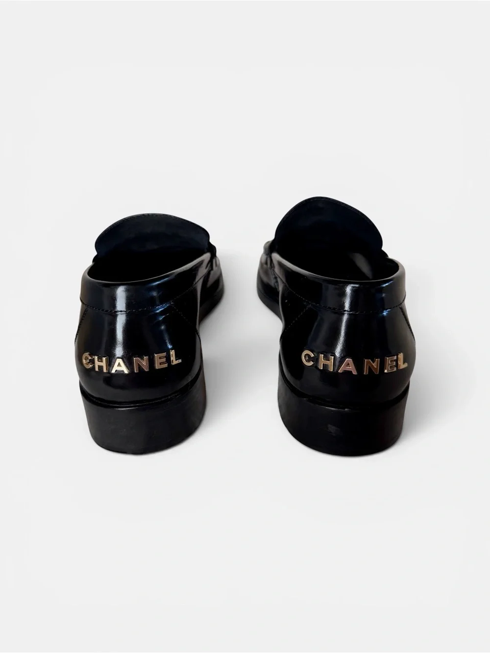 CHANEL Black and White Branded Box with Camellia Detail